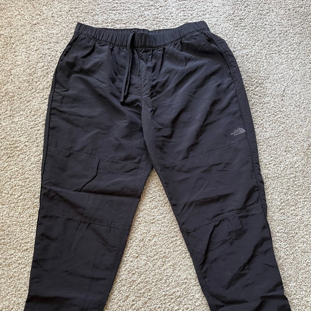 The North Face Men's Nylon Pants, Black size Large.